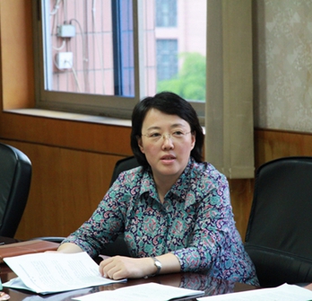 在会上, 何敏同志首先对《重庆大学2014年语言文字工作要点》和人事处